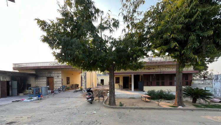 Old house structure in Bagru Jaipur before redevelopment for Mr Bhanwar Yadav residential construction project by RK Architect & Engineers